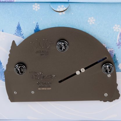 Mickey & Friends Winter Wonderland 3" Collector Box Sliding Pin - Image 8